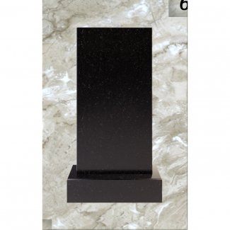 Гранитный одинарный памятник №068